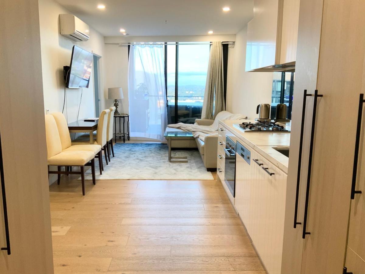 Apartment M-city Apartment: Executive Twin With Smart Amenities Clayton