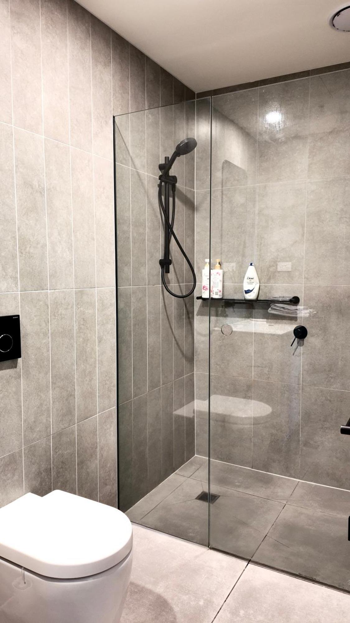 M-city Apartment: Executive Twin With Smart Amenities Apartment Clayton